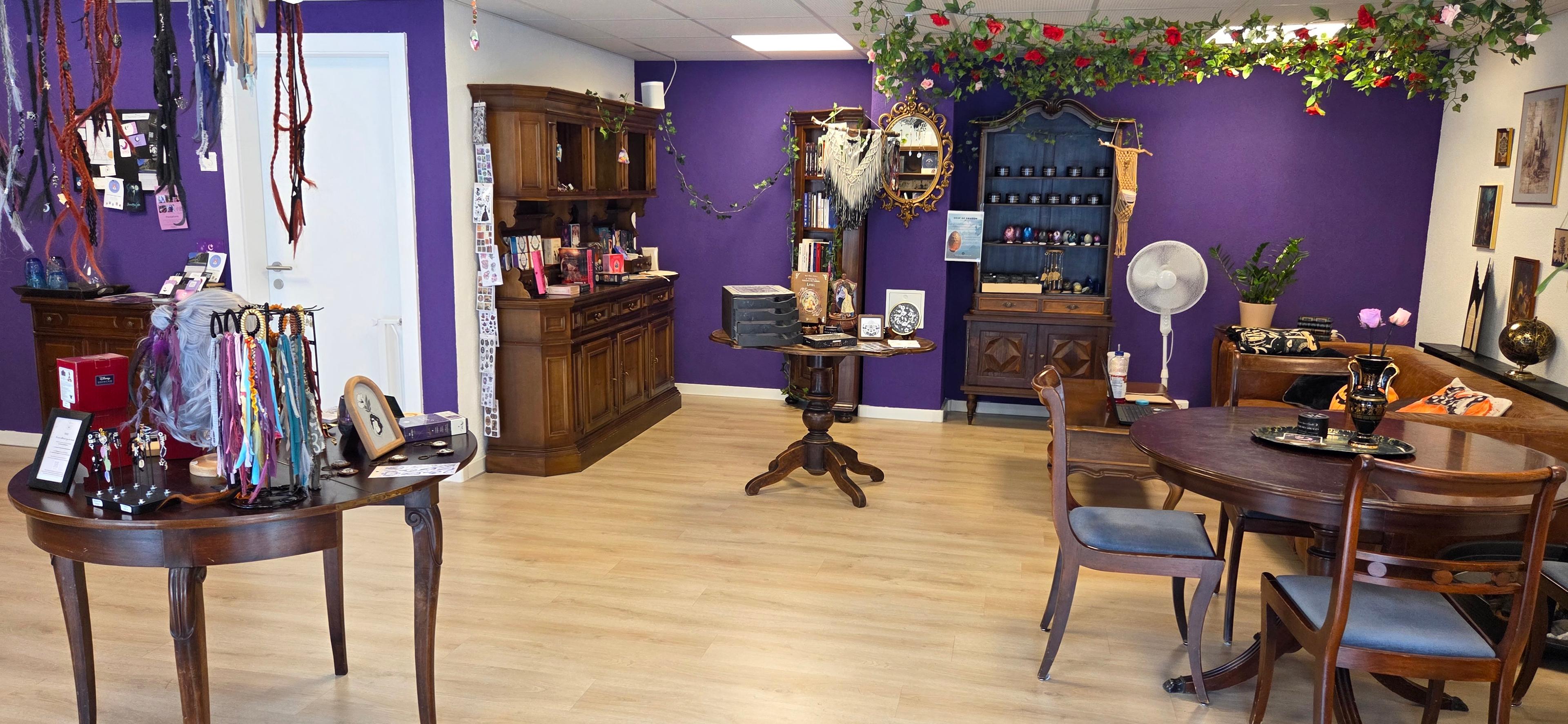 Espace dans boutique avec lumière naturelle - photo 1 sur 4
